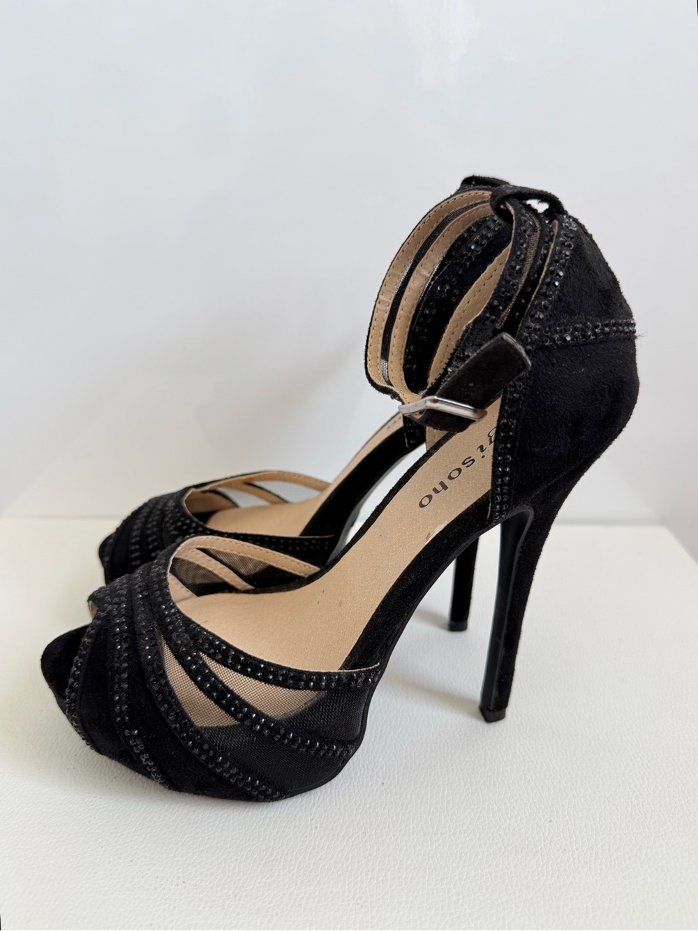 Zigi Soho Saira Black Rhinestone Peep-toe Platform Stiletto Heels - Size 6